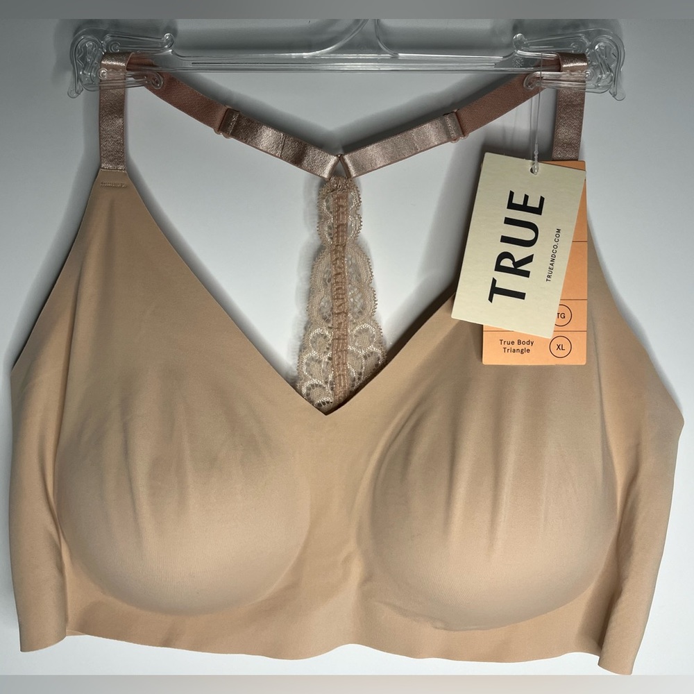 True&Co. Super Soft and Silky Laser-cut Tech Sealed Removable Pads No Lines Bra